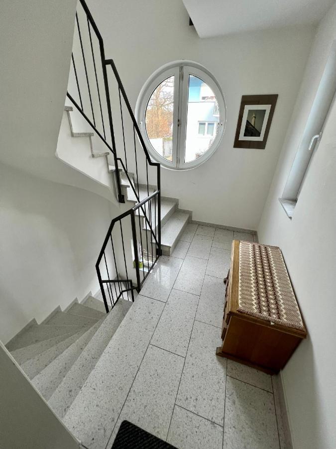 Komplette Wohnung In Wendelstein Bei Nuernberg - Messenaehe المظهر الخارجي الصورة